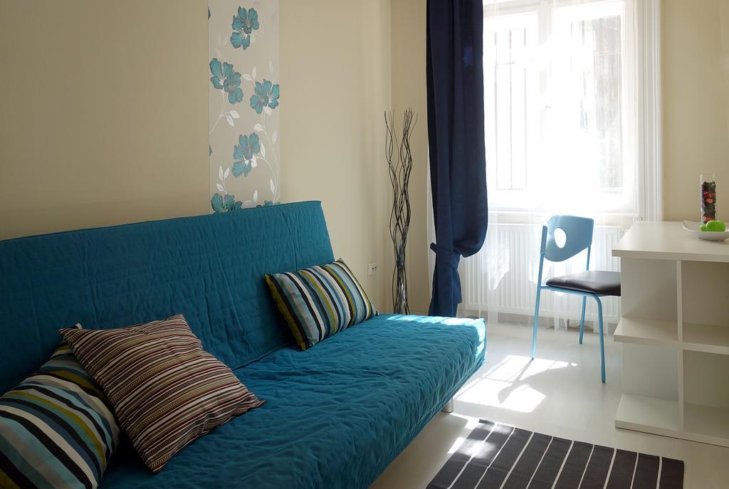 Vivid Rozsa Apartment ブダペスト 部屋 写真